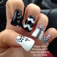 Happy Nails image 2