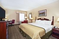 Baymont Inn & Suites Knoxville / Cedar Bluff image 3