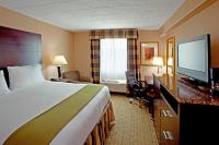 Holiday Inn Express North Bergen - Lincoln Tunnel image 12