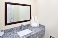 Americas Best Value Inn And Suites Houston image 16