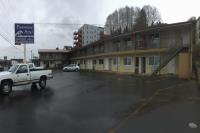 Astoria Rivershore Motel image 1