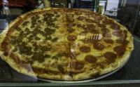 IL Glottone Bistro & Pizzeria image 3
