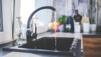 Kitchen Faucet Guides image 3