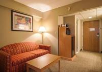 Comfort Suites an Allentown PA image 18