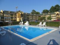 Baymont Inn & Suites Sevierville Pigeon Forge image 30