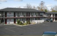 Redwood Inn Motel in Medford OR image 5