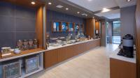SpringHill Suites by Marriott Newark Downtown image 3