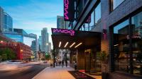 Moxy Chicago Downtown image 5