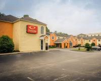 Econo Lodge Inn & Suites Pensacola image 6