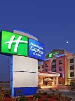 Holiday Inn Express & Suites Chalmette image 2