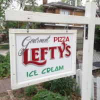 Lefty's Gourmet Pizzeria & Ice Cream image 1