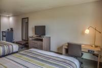 Country Inn & Suites by Radisson, Harlingen, TX image 9