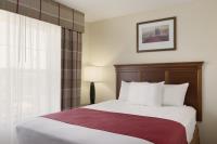 Country Inn & Suites by Radisson, Georgetown, KY image 3