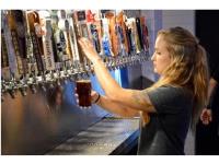 Tapped DraftHouse & Kitchen - Conroe image 3