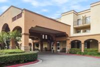 Country Inn & Suites by Radisson JohnWayne Airport image 7