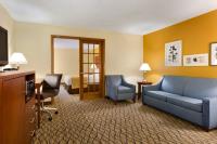 Country Inn & Suites by Radisson, Mishawaka, IN image 2