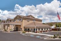 Country Inn & Suites by Radisson, Prineville, OR image 4