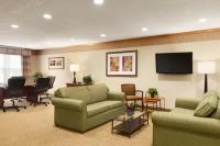 Country Inn & Suites by Radisson, Sycamore, IL image 4
