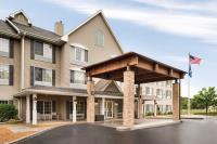 Country Inn & Suites by Radisson, West Bend, WI image 5