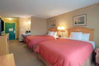 Country Inn & Suites by Radisson, Waterloo, IA image 3