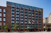 Radisson Hotel Cleveland - Gateway image 3