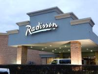 Radisson Hotel Milwaukee Airport image 1