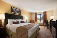 Ramada Wisconsin Dells image 2