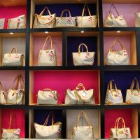 Keeks Buy + Sell Designer Handbags image 9
