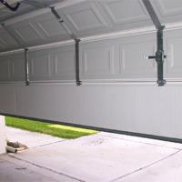 Garage Doors & Gates Services Milwaukee image 1