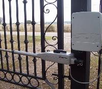 Automatic Gate Service Repair & Install image 1