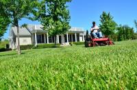 New Braunfels Lawn Care & Landscaping Service Pros image 3