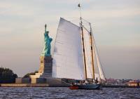 Manhattan Yacht Charters image 1