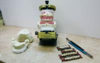 A Dental & Denture image 2