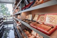 Republica Cigar Lounge image 2