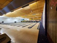 Homestead Pizza & Bowling image 3