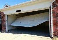 Expert Garage Door Repair and Installation image 1