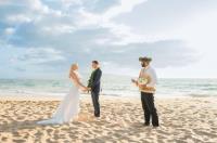 Simple Maui Wedding image 4