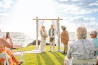 Simple Maui Wedding image 2