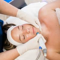 Best Hydrafacial Clinic In Abu Dhabi image 2