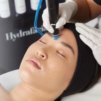 Best Hydrafacial Clinic In Abu Dhabi image 1