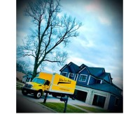 Yellow Truck Moving image 1