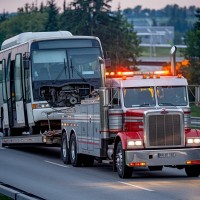 Valor Heavy Duty Towing image 1