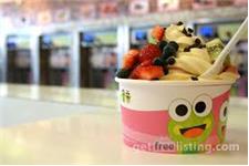 Sweet Frog Premium Frozen Yogurt image 1