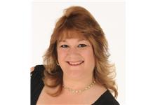 Holly Woodworth (Hollywood) with RE/MAX Allegiance image 1