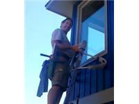 Husser Window Cleaning image 4