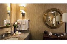 DoubleTree by Hilton Hotel Houston - Greenway Plaza image 3