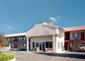 Econo Lodge image 4