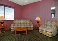 Econo Lodge image 7