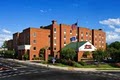 Hampton Inn & Suites image 8
