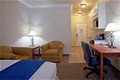 Holiday Inn Exp - Paso Robles image 7